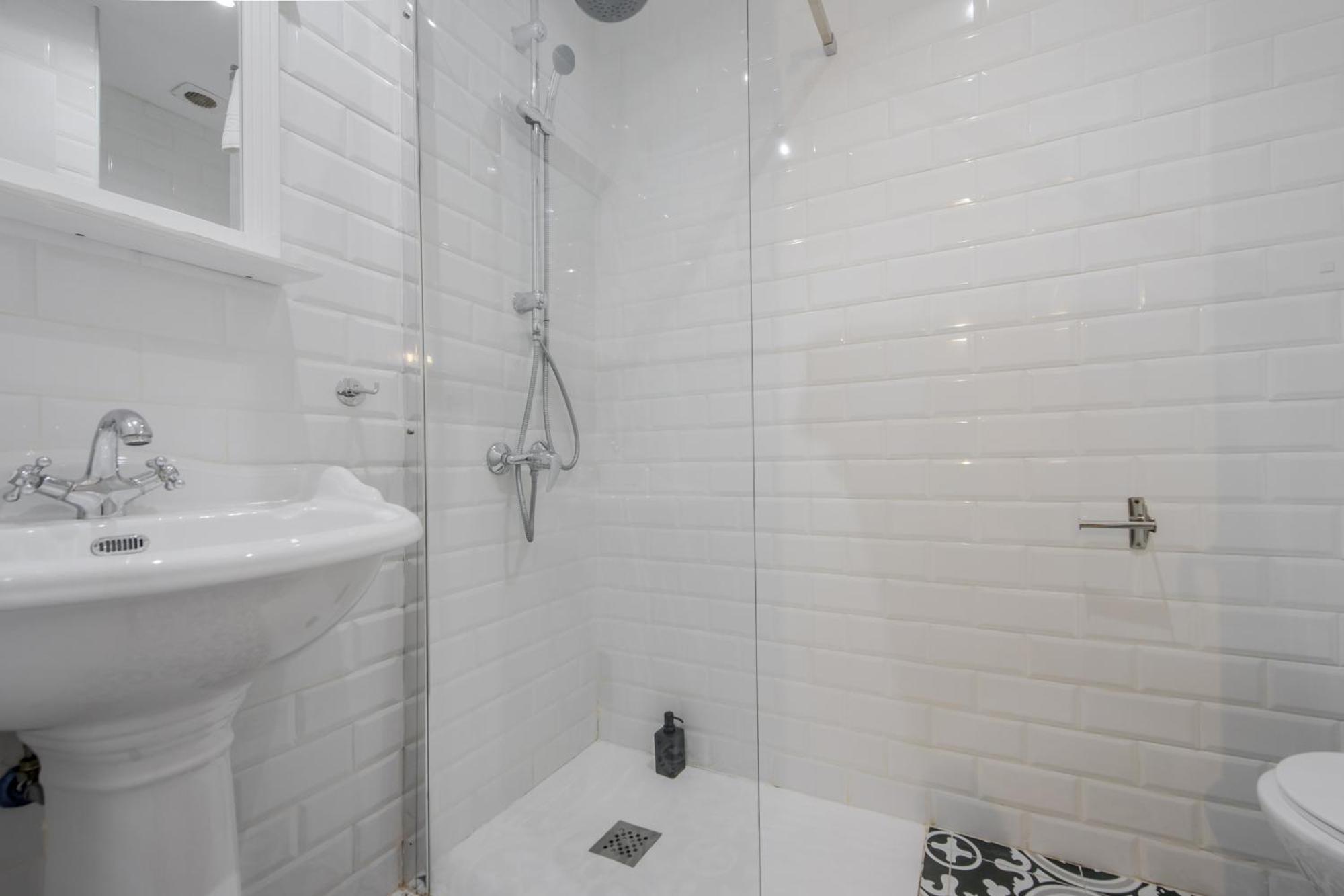 C-Cabeza Cool Apt Para 7 Al Lado De Tirso De Molina E1 Μαδρίτη Εξωτερικό φωτογραφία