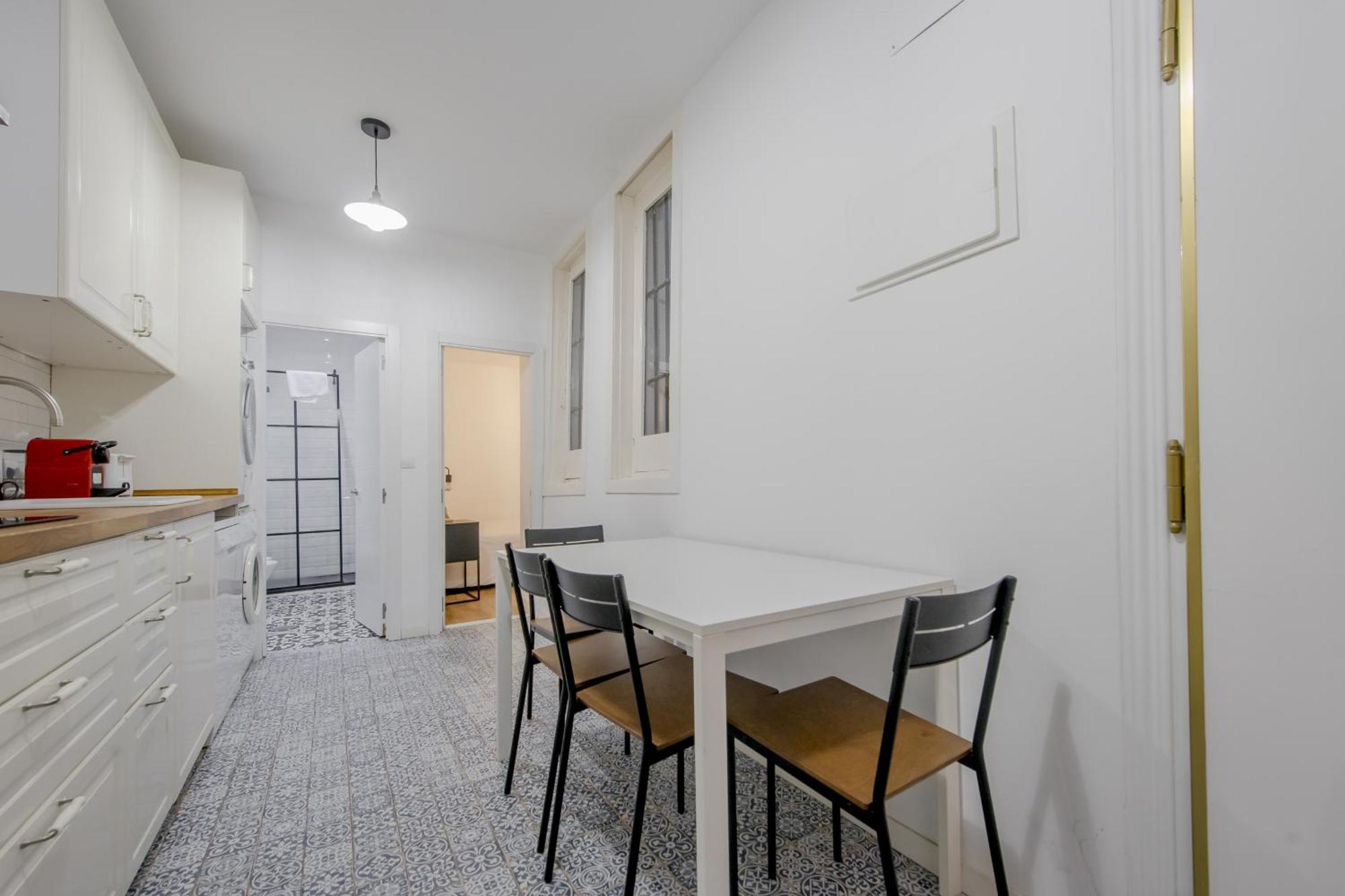 C-Cabeza Cool Apt Para 7 Al Lado De Tirso De Molina E1 Μαδρίτη Εξωτερικό φωτογραφία